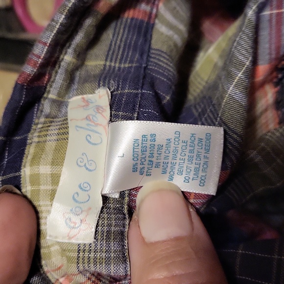 Button up - Picture 5 of 5